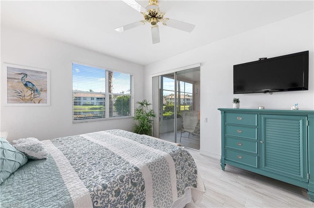 800 Carrick Bend CIR # 103, NAPLES FL 34110-19