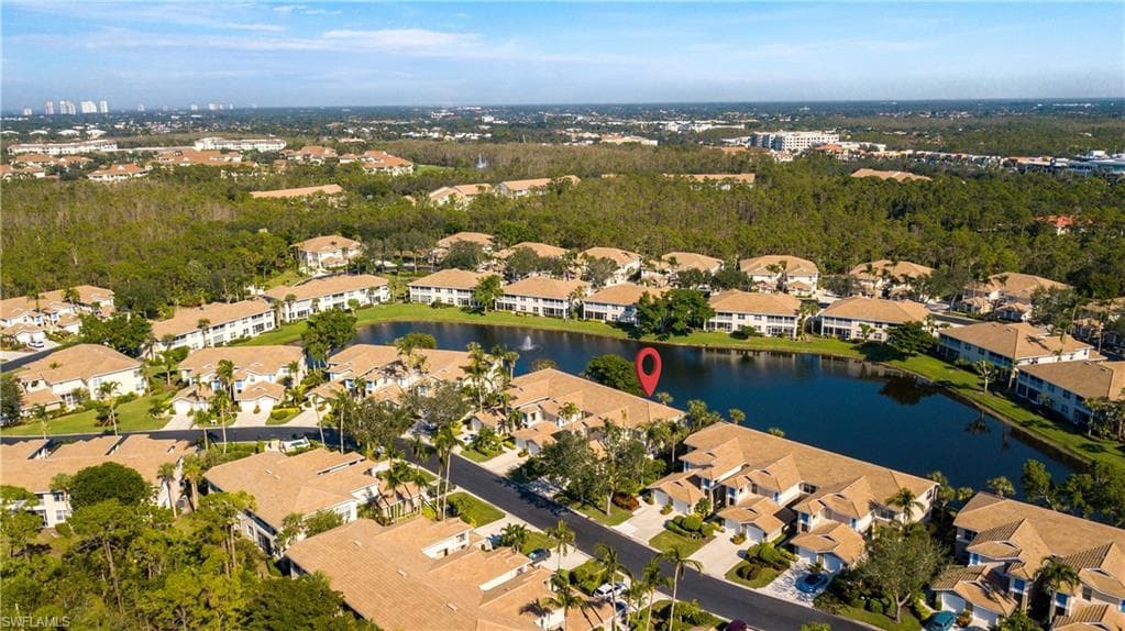 800 Carrick Bend CIR # 103, NAPLES FL 34110-29