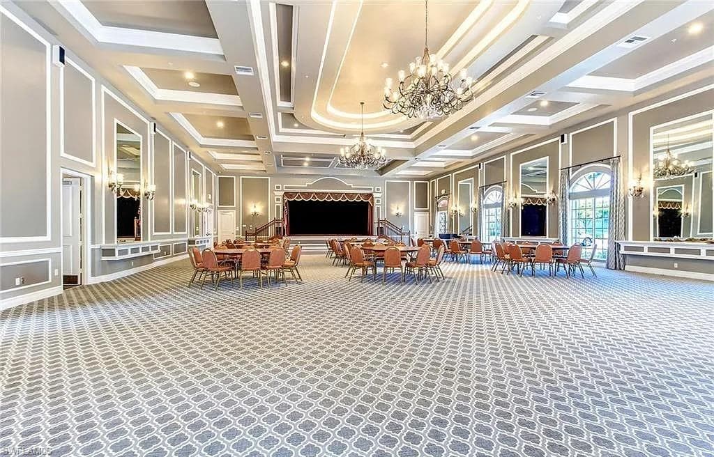 20052 Serene Meadow LN, ESTERO FL 33928-5