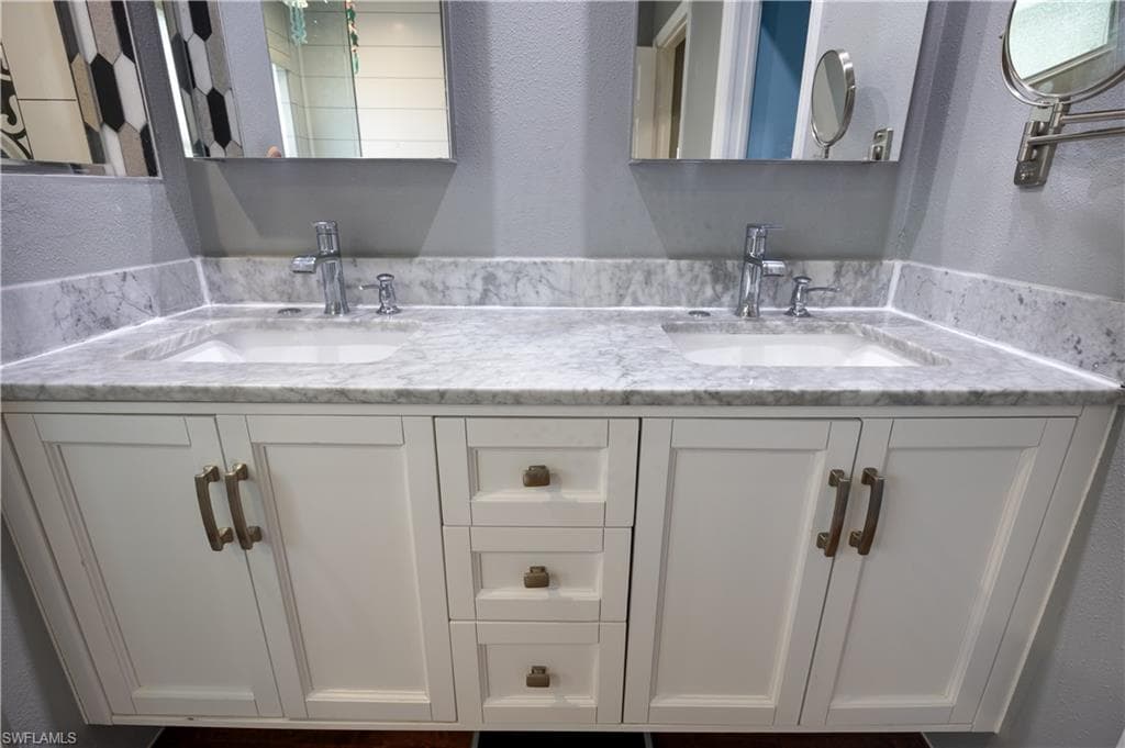 20052 Serene Meadow LN, ESTERO FL 33928-35