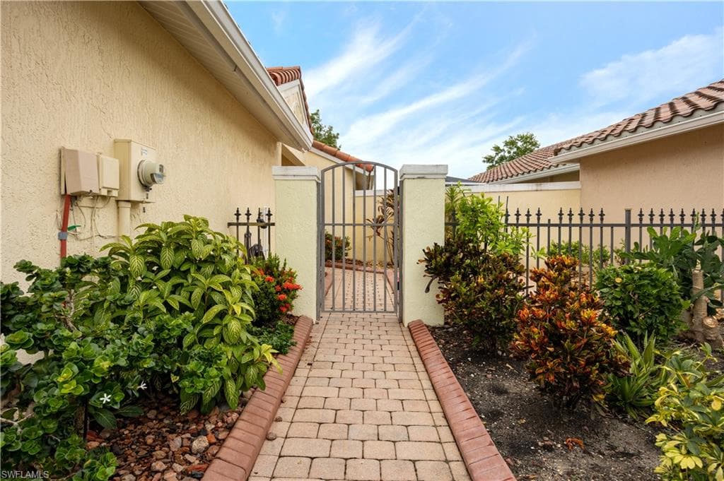 20052 Serene Meadow LN, ESTERO FL 33928-47