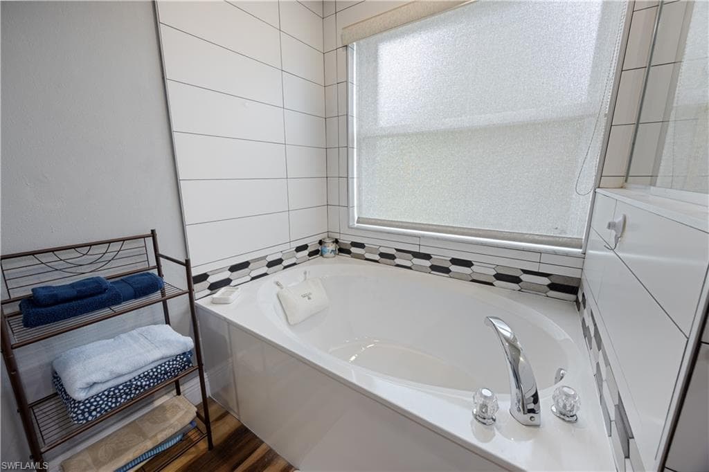 20052 Serene Meadow LN, ESTERO FL 33928-34