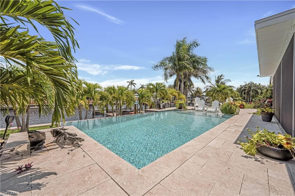 6156 Cocos DR, FORT MYERS FL 33908-5