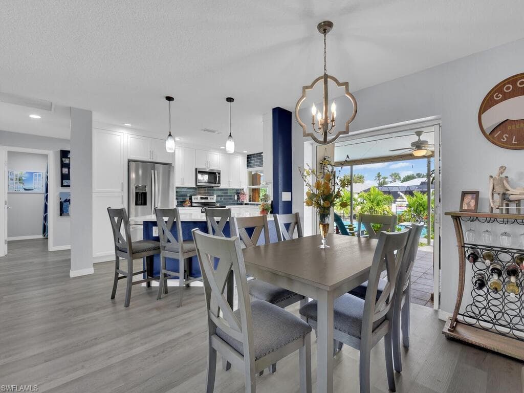 6156 Cocos DR, FORT MYERS FL 33908-16