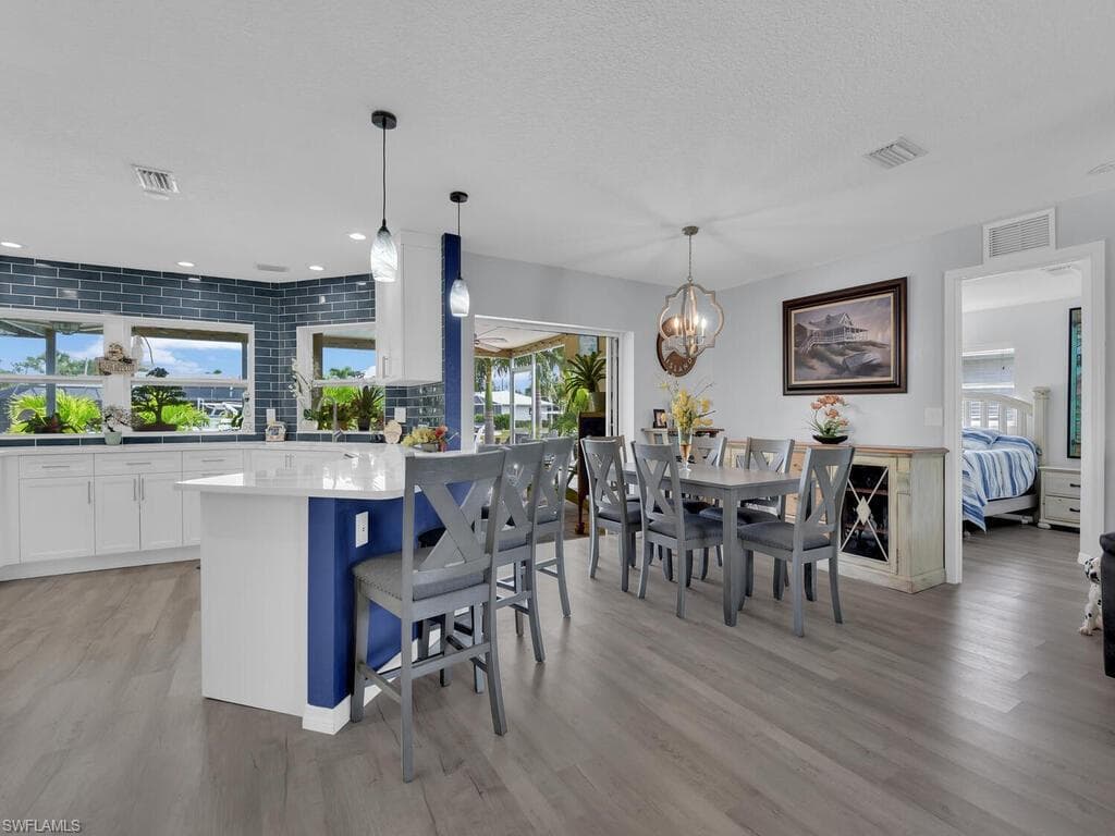 6156 Cocos DR, FORT MYERS FL 33908-11