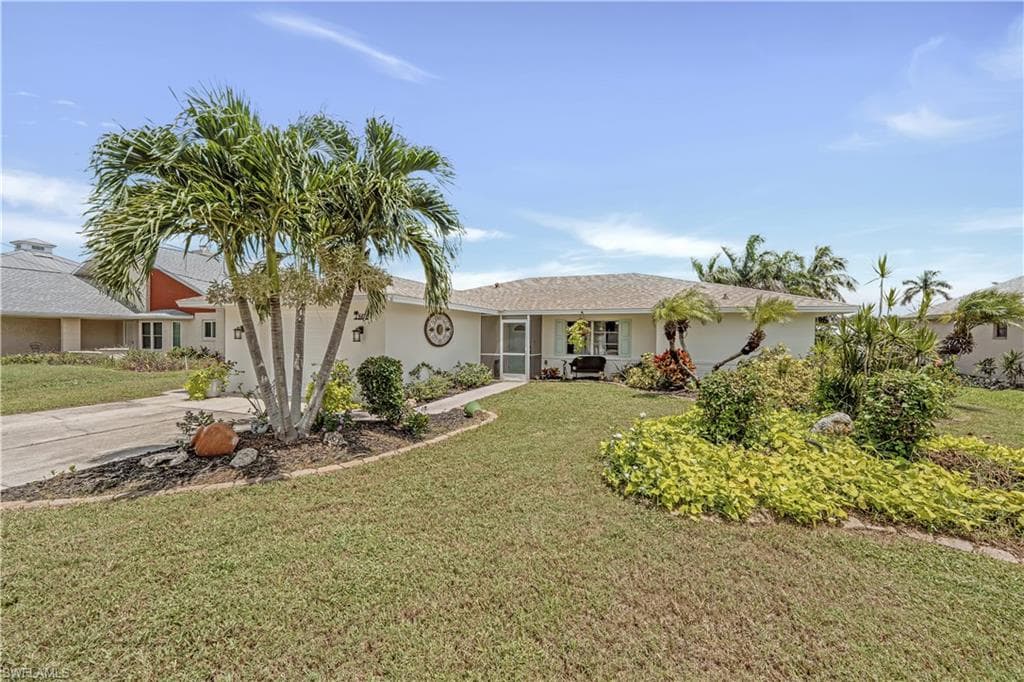 6156 Cocos DR, FORT MYERS FL 33908-3