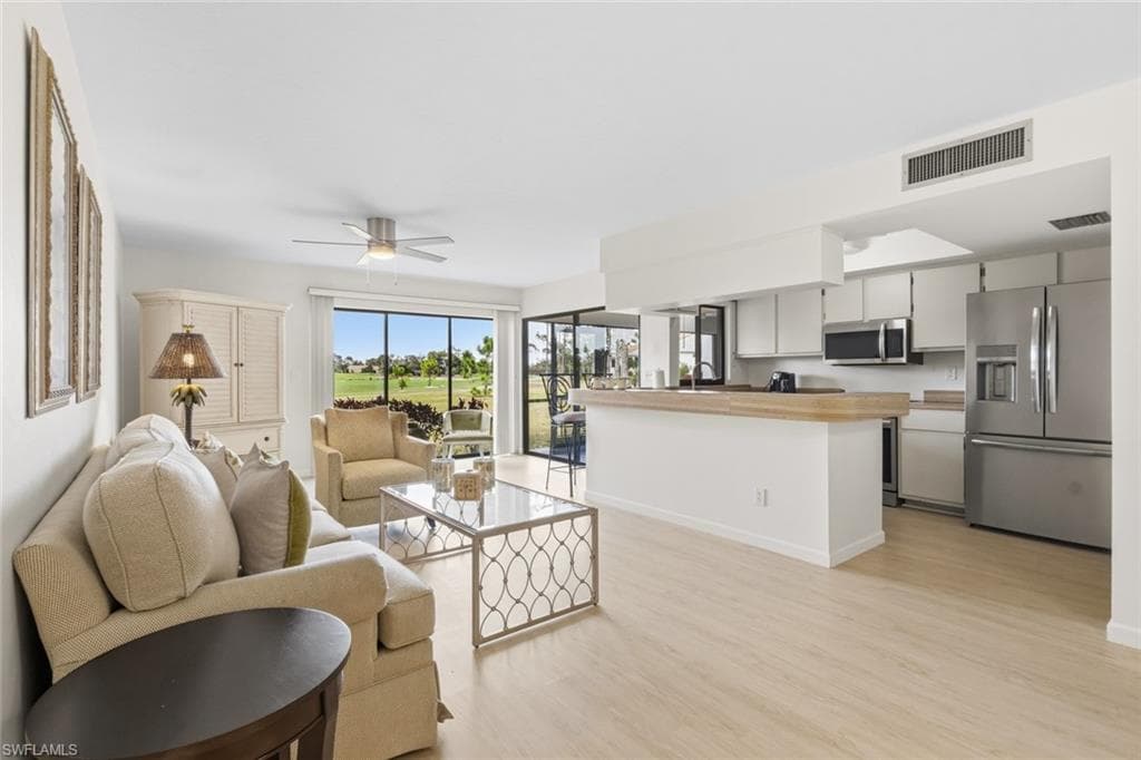 5585 Trailwinds DR # 314, FORT MYERS FL 33907-8