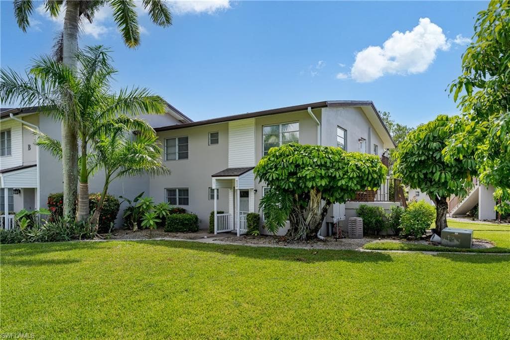 180 Cypress WAY E # B212, NAPLES FL 34110-35