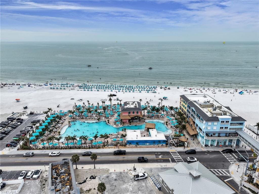 195 Hibiscus DR, FORT MYERS BEACH FL 33931-45