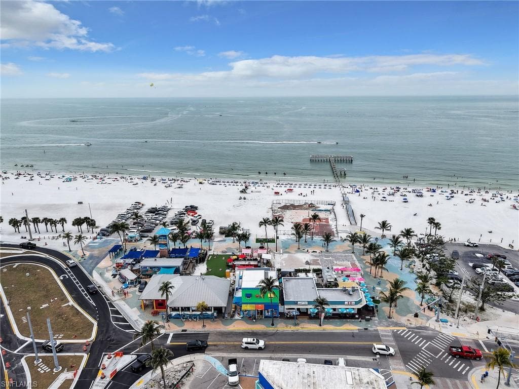 195 Hibiscus DR, FORT MYERS BEACH FL 33931-42