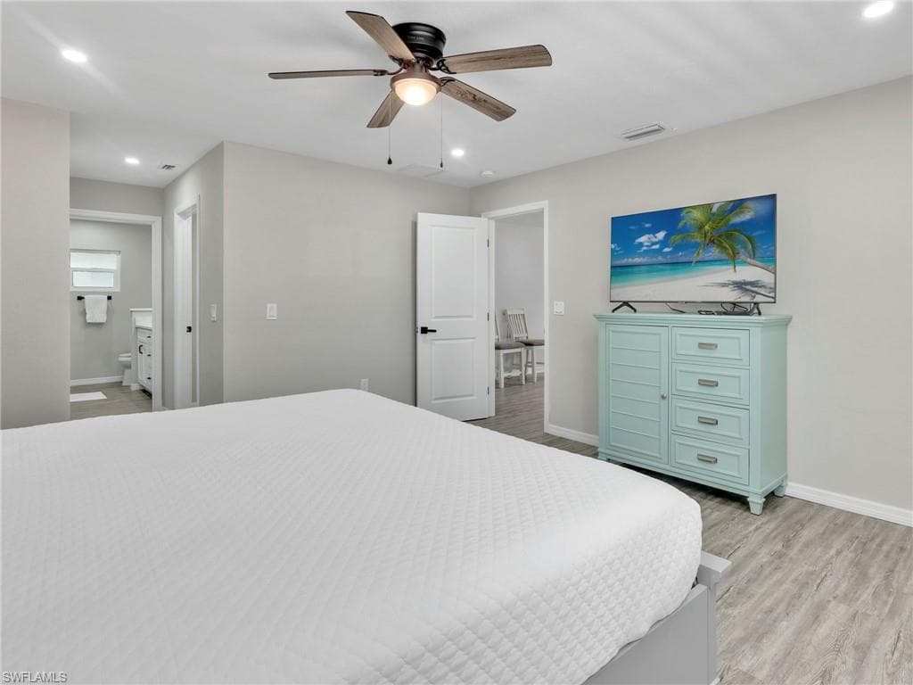 195 Hibiscus DR, FORT MYERS BEACH FL 33931-14