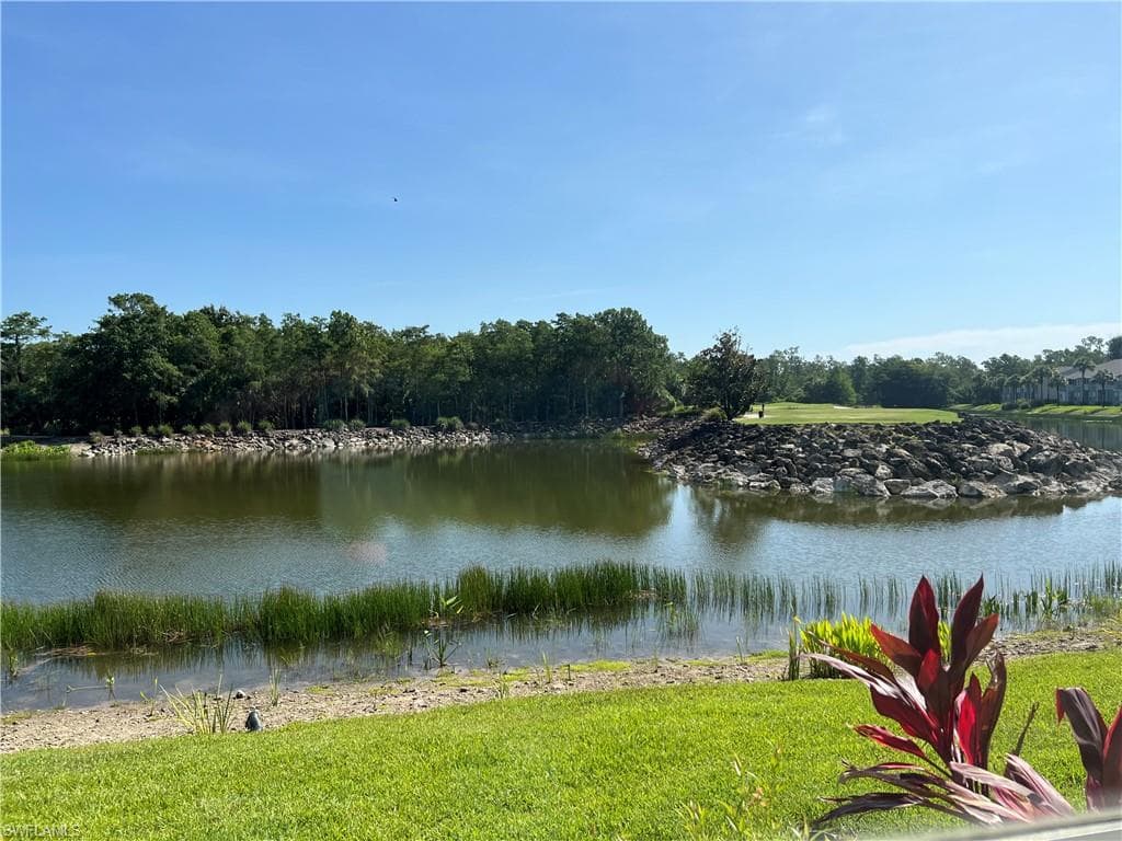 8555 Naples Heritage DR # 214, NAPLES FL 34112-1