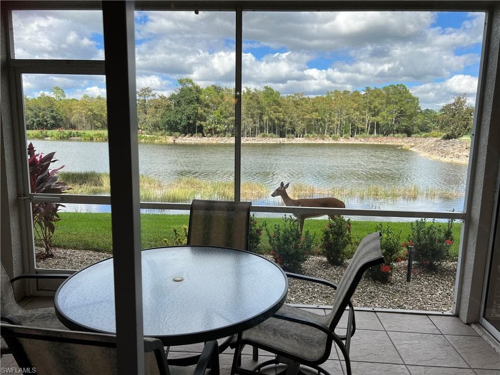 8555 Naples Heritage DR # 214, NAPLES FL 34112-2