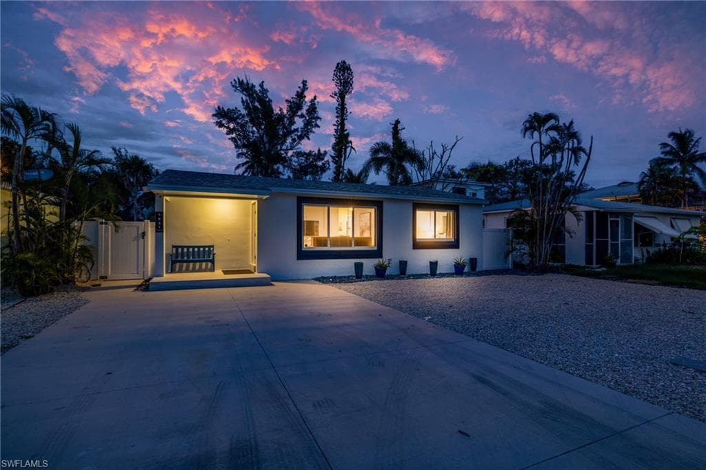 4831 Coquina RD, FORT MYERS BEACH FL 33931-44