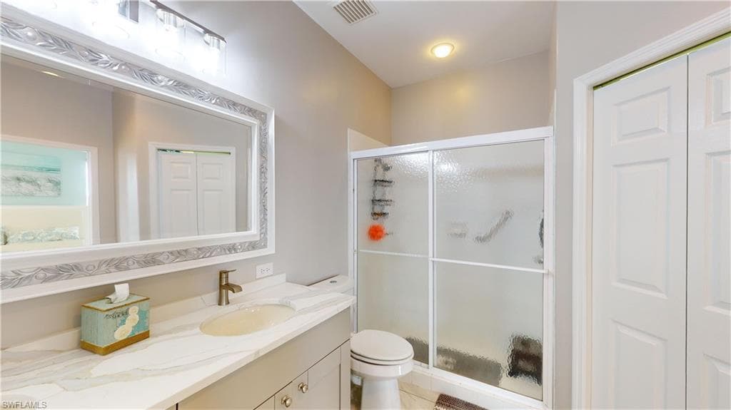 8797 E Bay CIR, FORT MYERS FL 33908-25