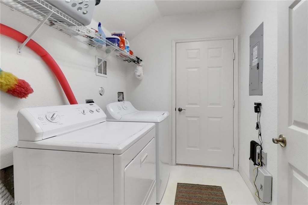 9610 Village View BLVD # 102, BONITA SPRINGS FL 34135-22