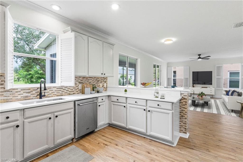 11519 Gainsborough WAY, LEHIGH ACRES FL 33971-2