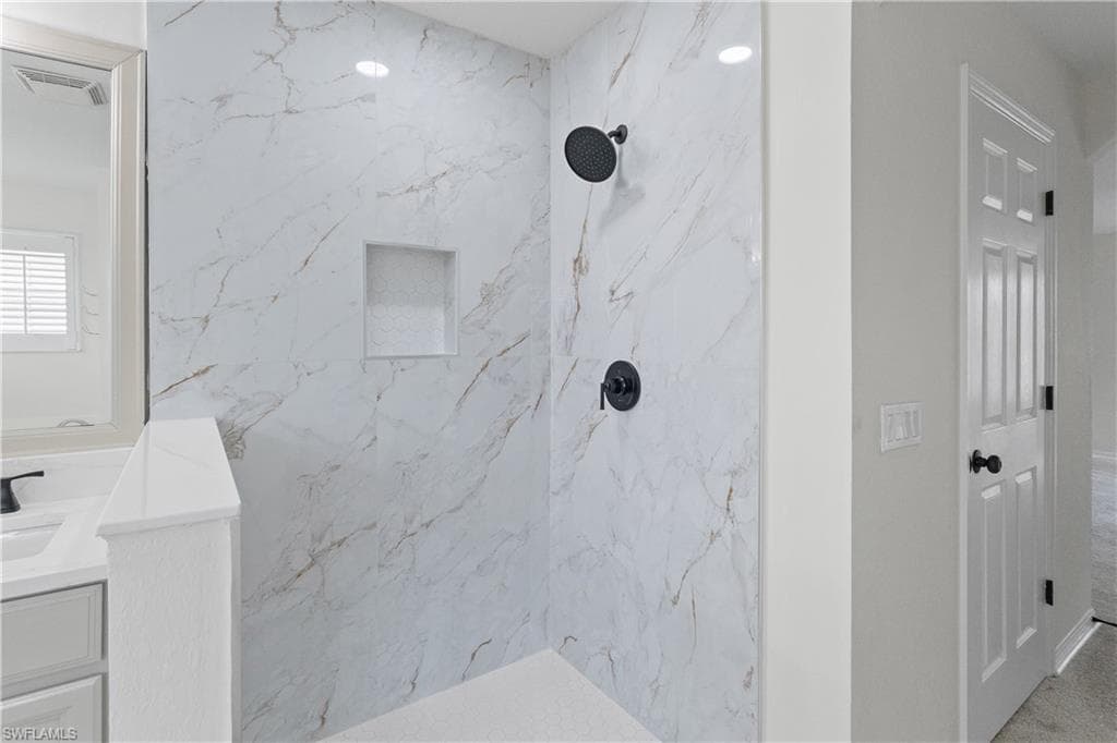 11519 Gainsborough WAY, LEHIGH ACRES FL 33971-18