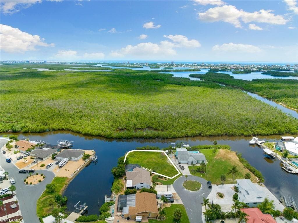 11485 Rebecca CIR, FORT MYERS BEACH FL 33931-5