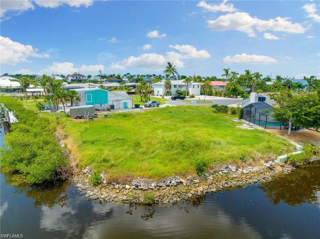 11485 Rebecca CIR, FORT MYERS BEACH FL 33931-8