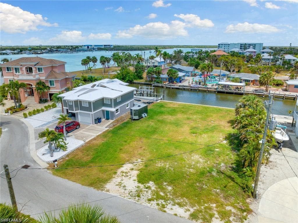 290 Ohio AVE, FORT MYERS BEACH FL 33931-9