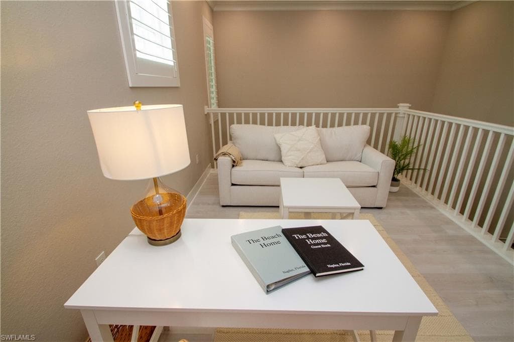 251 Indies DR E # 202, NAPLES FL 34114-6