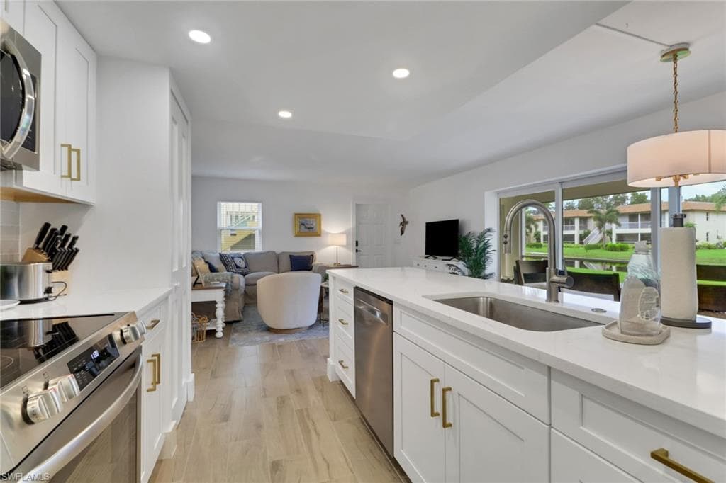 1155 Sandpiper ST # A5, NAPLES FL 34102-5