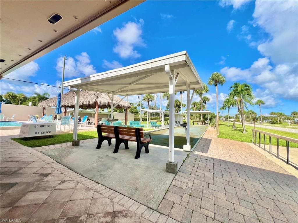 13 Cannes DR, NAPLES FL 34112-40