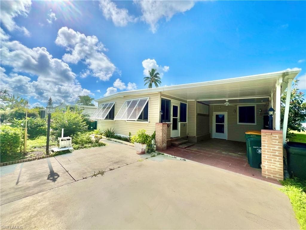 13 Cannes DR, NAPLES FL 34112-36