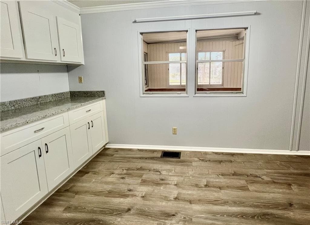 13 Cannes DR, NAPLES FL 34112-10