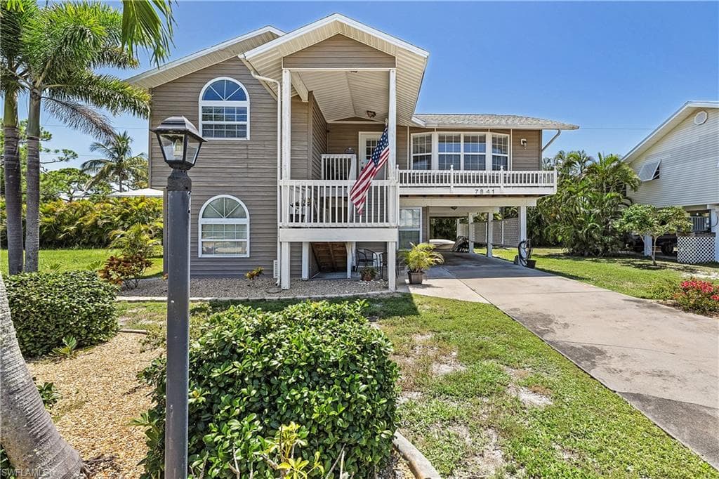 7841 Breakwater CT, BOKEELIA FL 33922-25