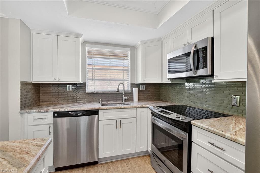 1549 Sandpiper ST # 36, NAPLES FL 34102-1