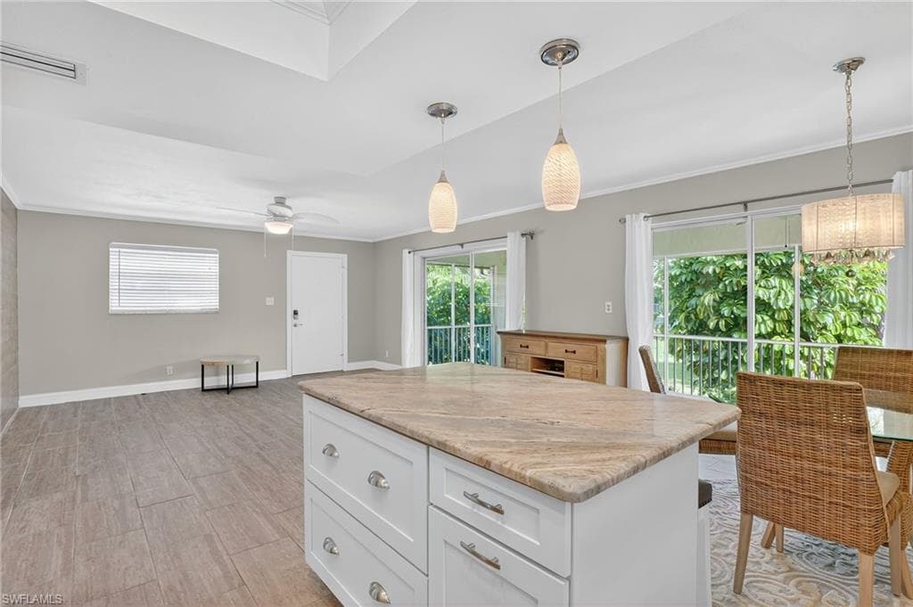 1549 Sandpiper ST # 36, NAPLES FL 34102-5