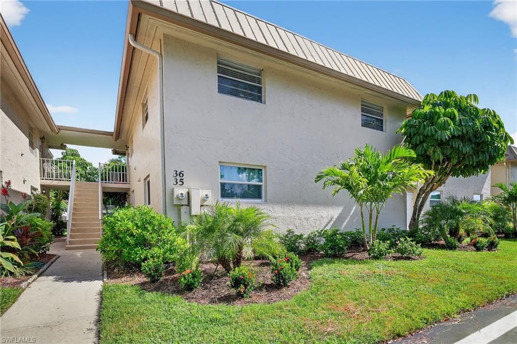 1549 Sandpiper ST # 36, NAPLES FL 34102-12