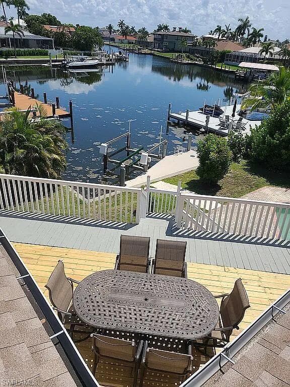 1800 Woodbine CT-8