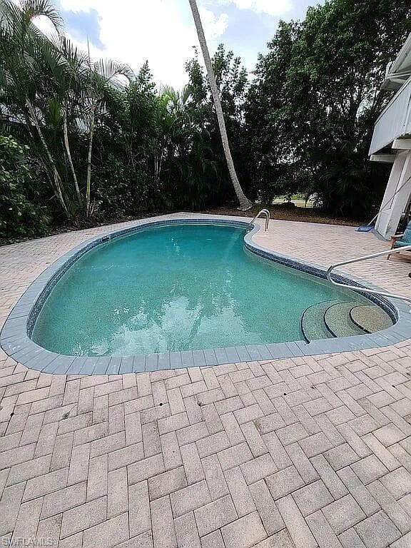 1800 Woodbine CT-7
