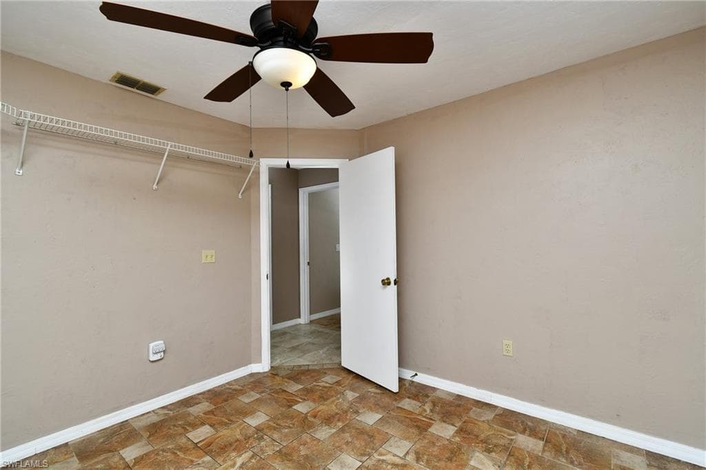 622 Weston RD, LEHIGH ACRES FL 33936-22