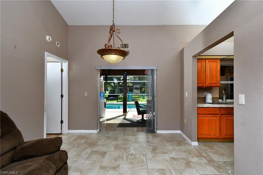 622 Weston RD, LEHIGH ACRES FL 33936-5