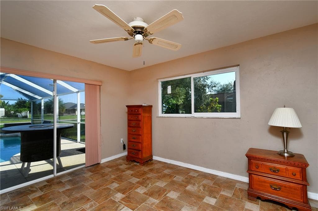 622 Weston RD, LEHIGH ACRES FL 33936-16