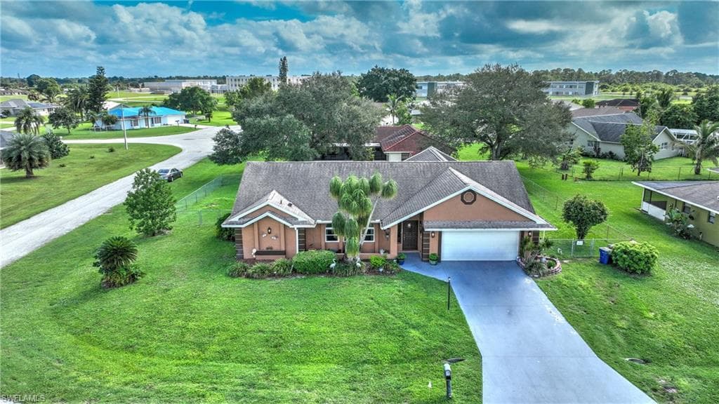 622 Weston RD, LEHIGH ACRES FL 33936-35