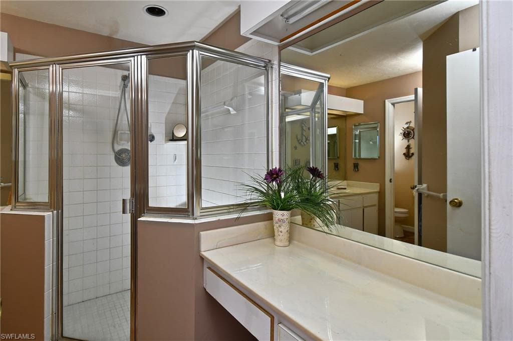 622 Weston RD, LEHIGH ACRES FL 33936-9