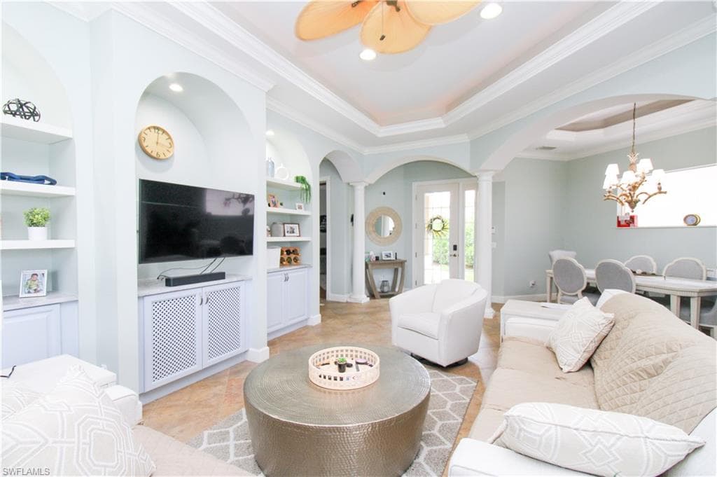 372 Mallory CT, NAPLES FL 34110-5