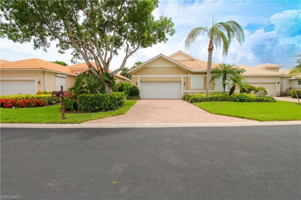 372 Mallory CT, NAPLES FL 34110-46