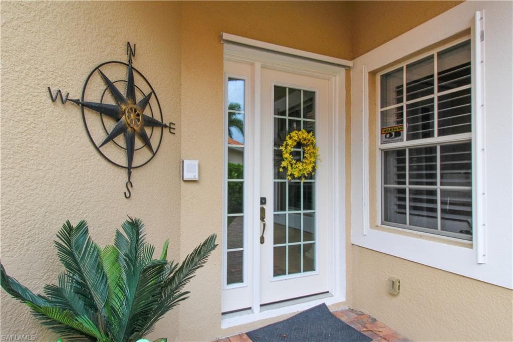 372 Mallory CT, NAPLES FL 34110-35