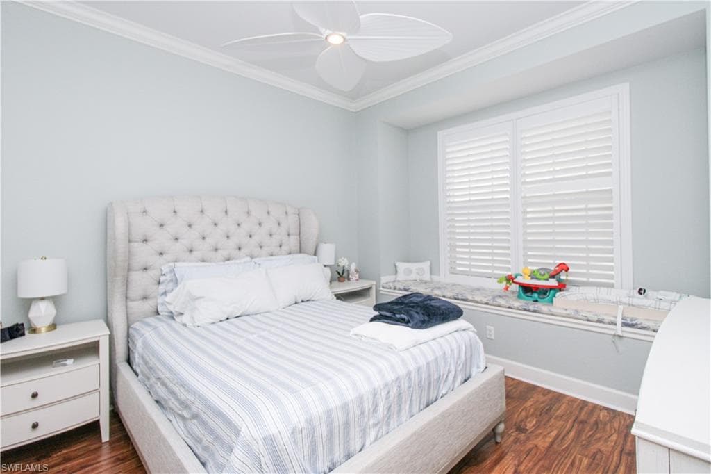 372 Mallory CT, NAPLES FL 34110-27