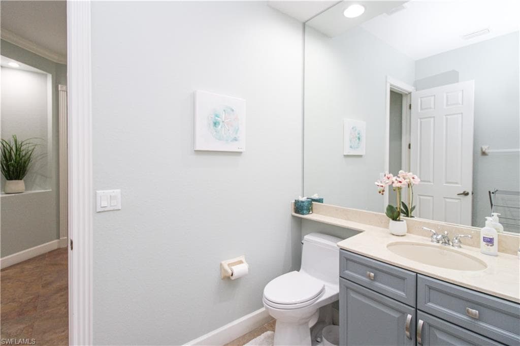 372 Mallory CT, NAPLES FL 34110-23