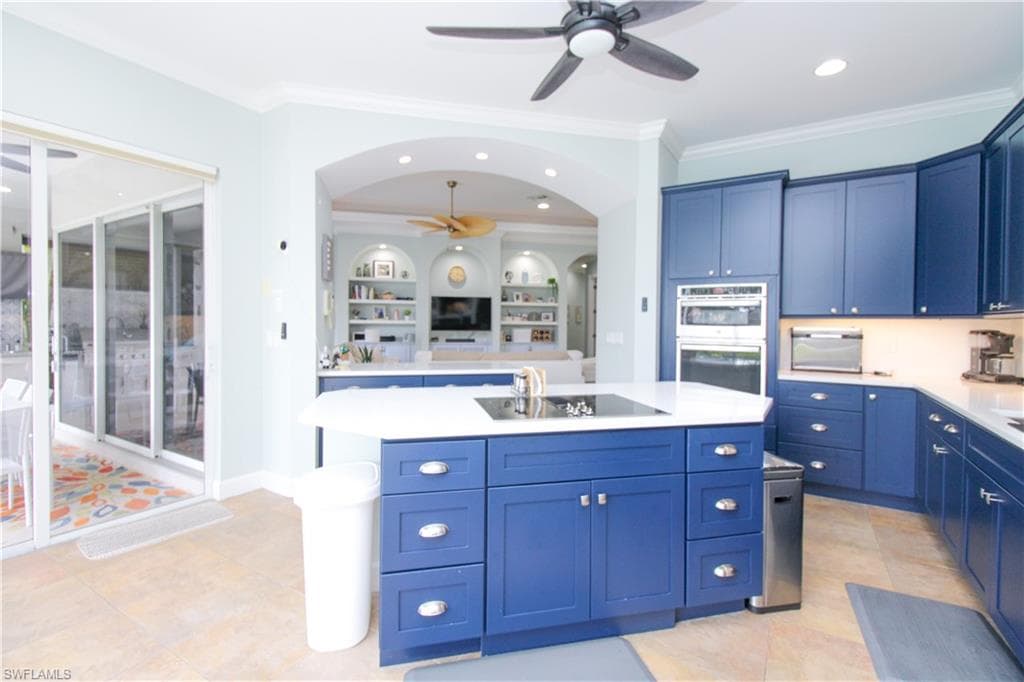 372 Mallory CT, NAPLES FL 34110-9