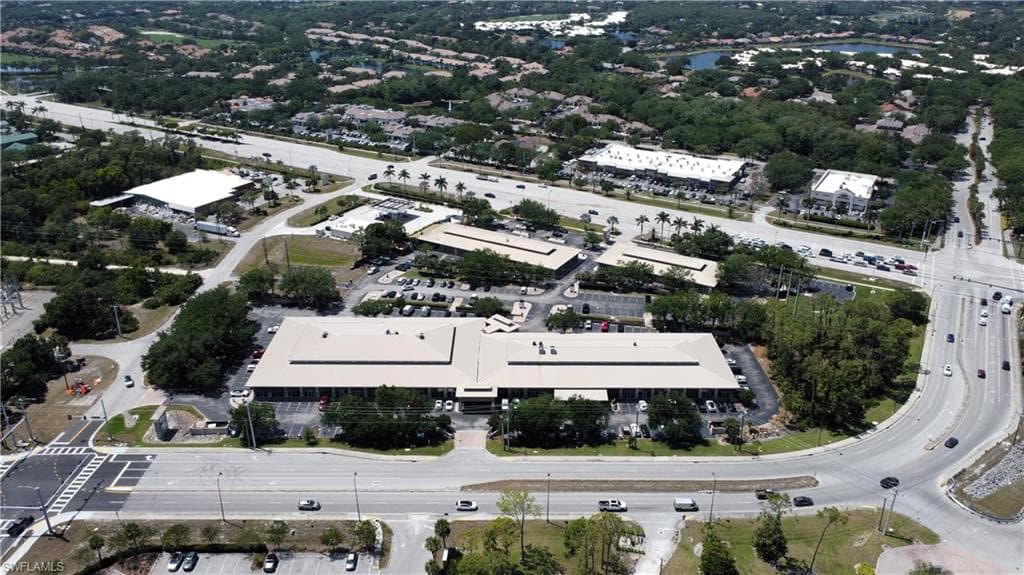 24850 Old 41 RD # 11, BONITA SPRINGS FL 34135-1