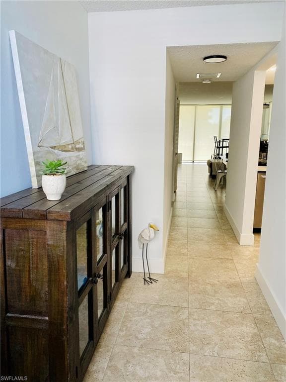 601 Seaview CT # 208, MARCO ISLAND FL 34145-5