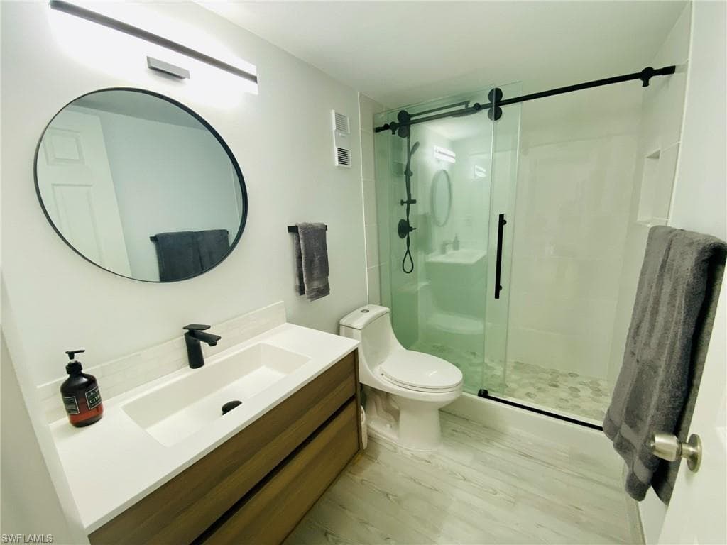 601 Seaview CT # 208, MARCO ISLAND FL 34145-9